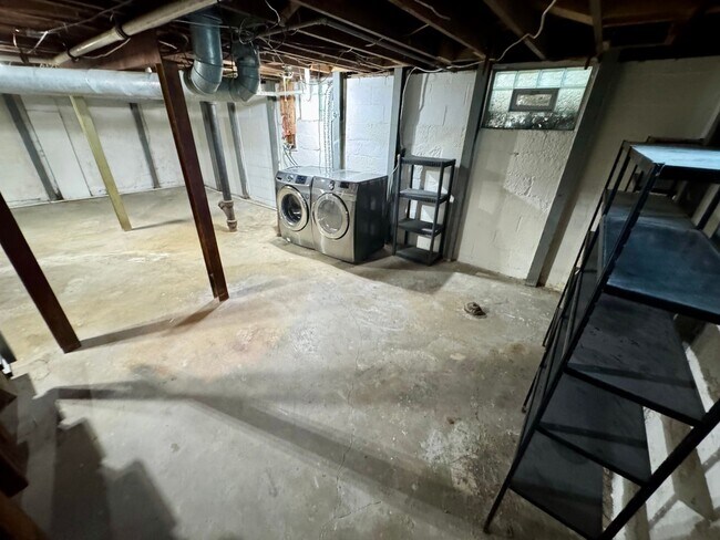 Building Photo - m1545-1547 W 7th Ave