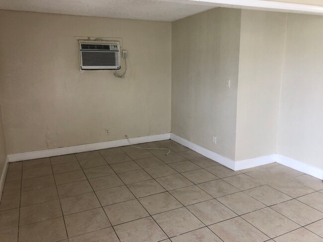 Building Photo - Large 3-2 with impact windows