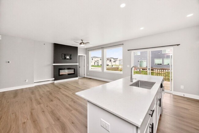 Building Photo - MODERN COMFORT!! 3 Bedroom, 2 Bathroom Home in Ankeny!