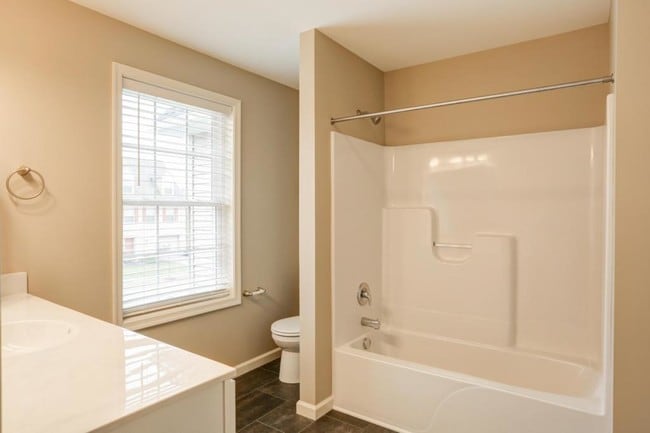 Building Photo - 30 Brook Side Dr