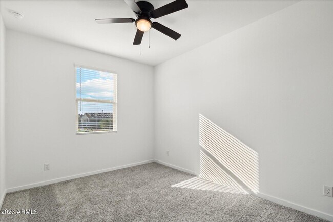 Building Photo - 12628 W Patrick Ln
