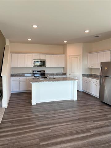 Building Photo - 2310 States St