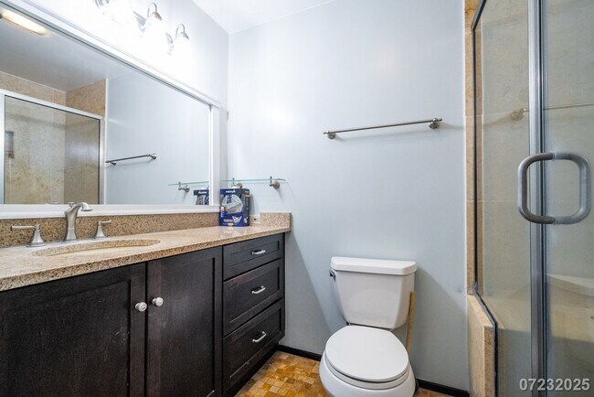 Building Photo - Move-In Ready! 3br, 2.5 ba in Makakilo, $3...