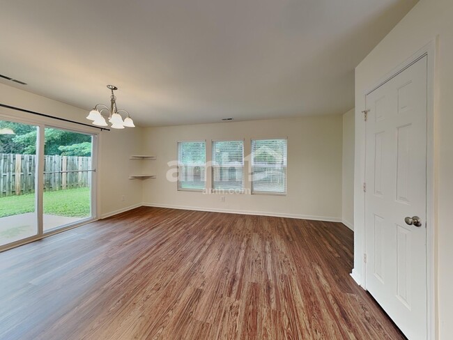 Building Photo - 1129 Rutledge Landing Dr