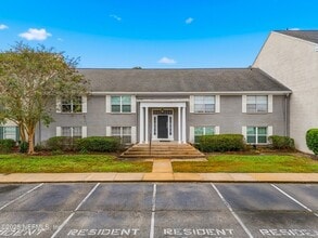 Building Photo - 4329 Plaza Gate Ln S