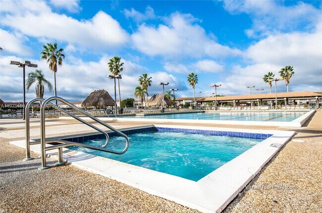 Building Photo - 650 SW 124th Terrace