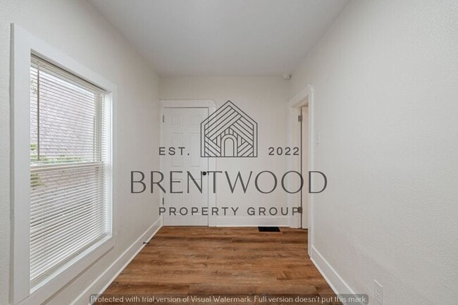 Building Photo - 209 N Addison St