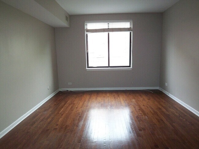 Building Photo - 110 S Dunton Ave