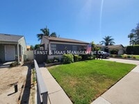 Building Photo - 2220 E McKenzie St