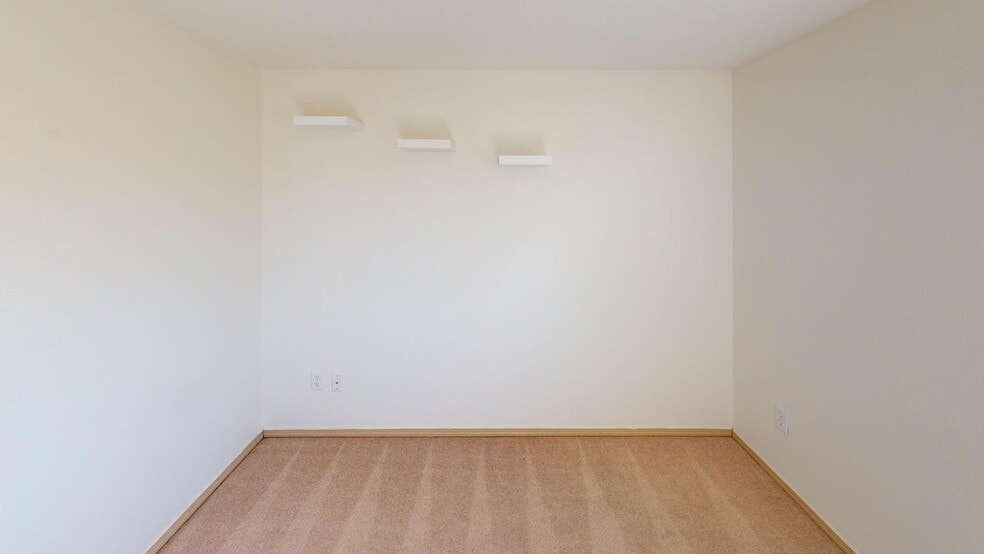 Building Photo - 5418 NE 25th Ave