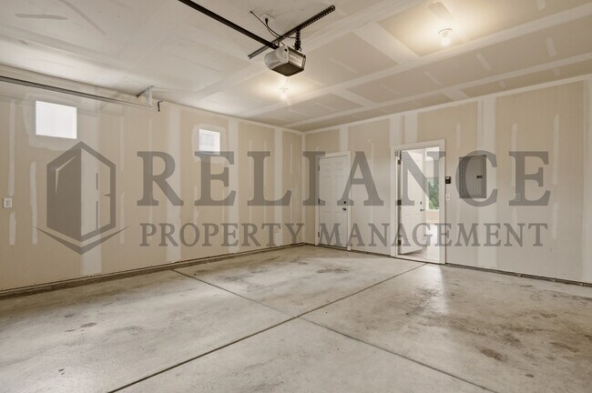 Building Photo - 4647 E 45th St N