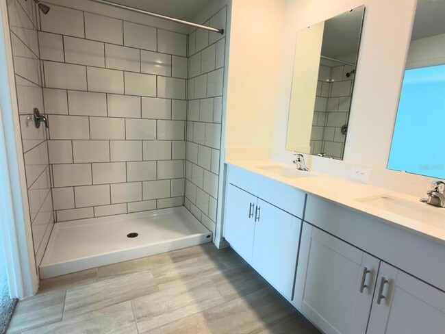 Building Photo - 2318 Allium Roseum Ln