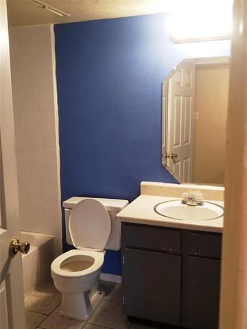 Building Photo - 1700 Justin Lyn St