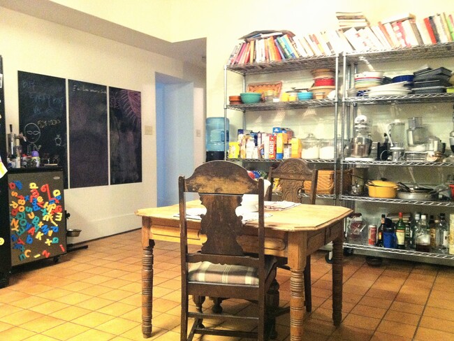 Building Photo - 7728 Zimpel St