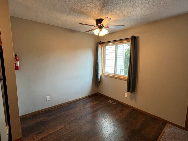 Building Photo - 1409 Farrington St