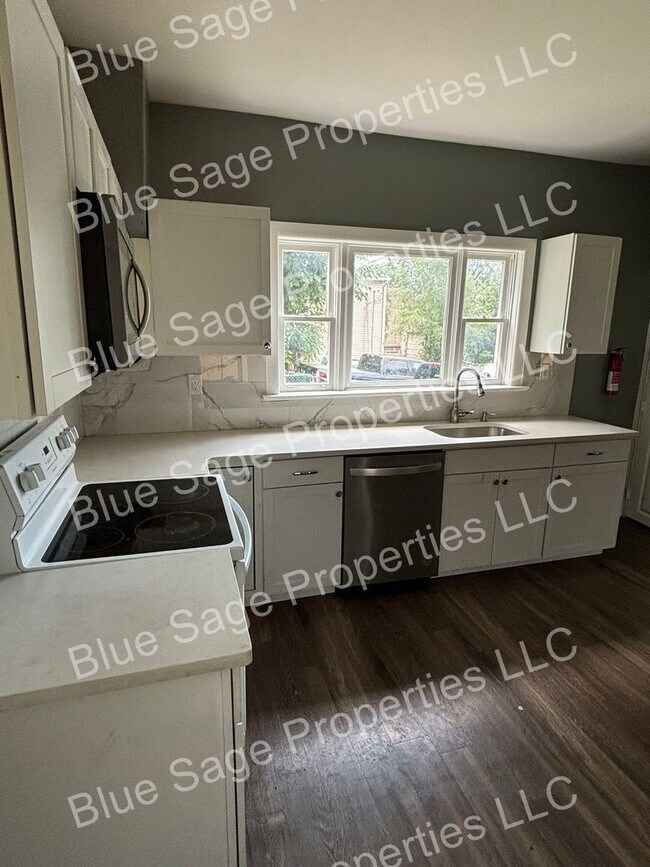 Building Photo - Brand New 4 Bedroom 1.5 Bath House in Pottstown!