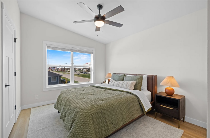 Building Photo - 3132 W Laux Dr