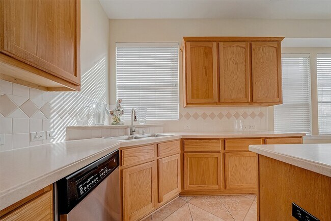 Building Photo - 14314 Jaubert Ct