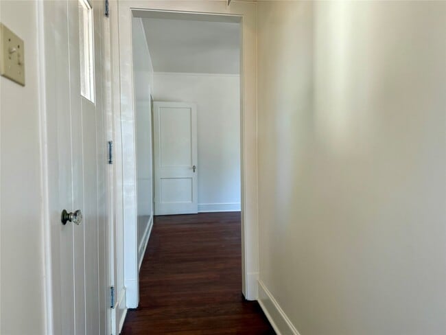 Building Photo - 101 S Brewer St