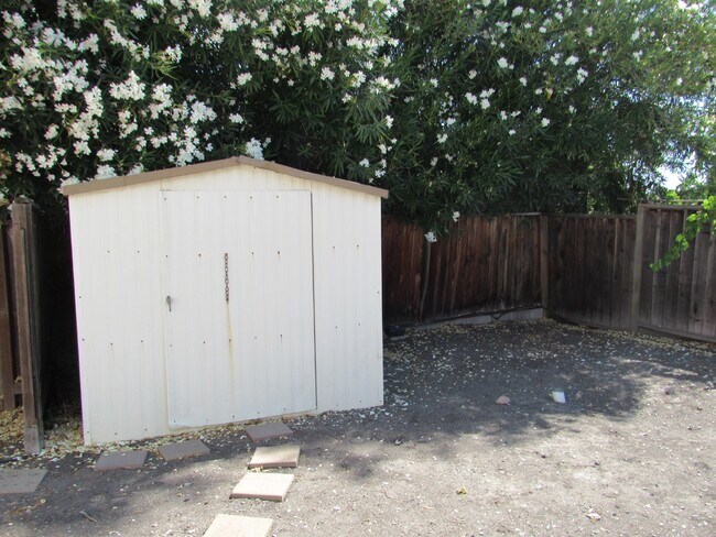 Building Photo - Beautiful 4 Bed, 2.5 Bath Home in Perfect San Ramon Location