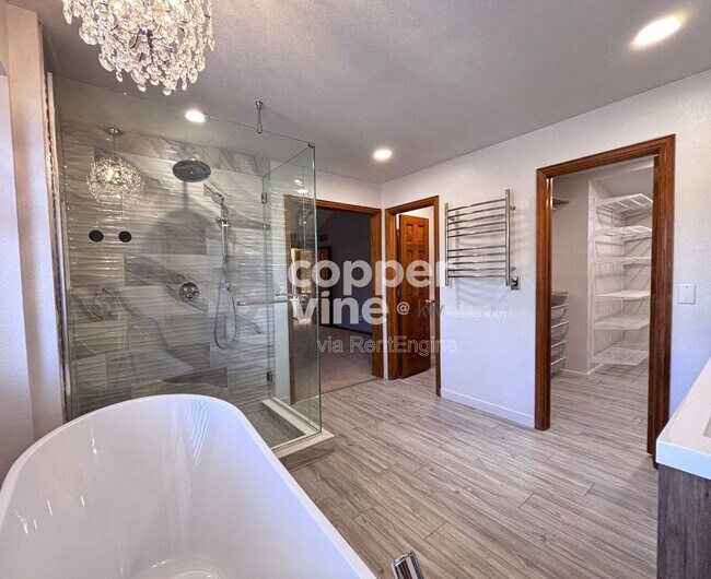 Building Photo - 1197 Clubhouse Dr