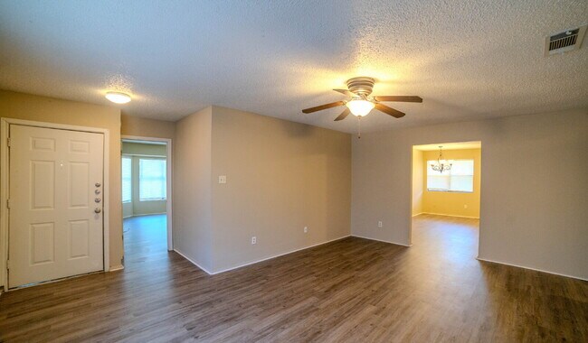 Building Photo - For Lease in Killeen, TX! Beautiful 3-Bedr...