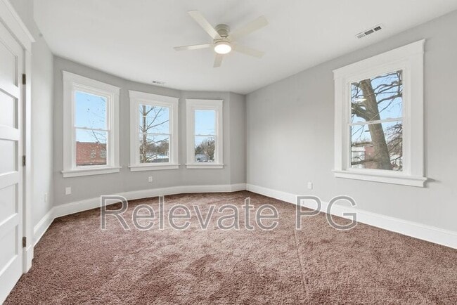 Building Photo - 3100 1st Ave