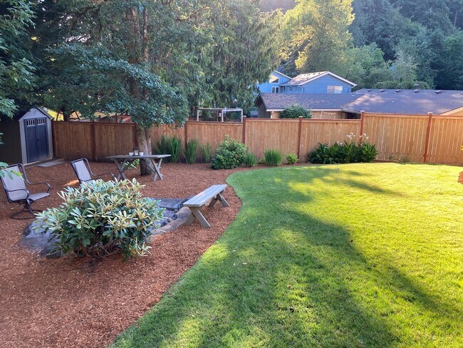 Building Photo - South Eugene Modern Home
