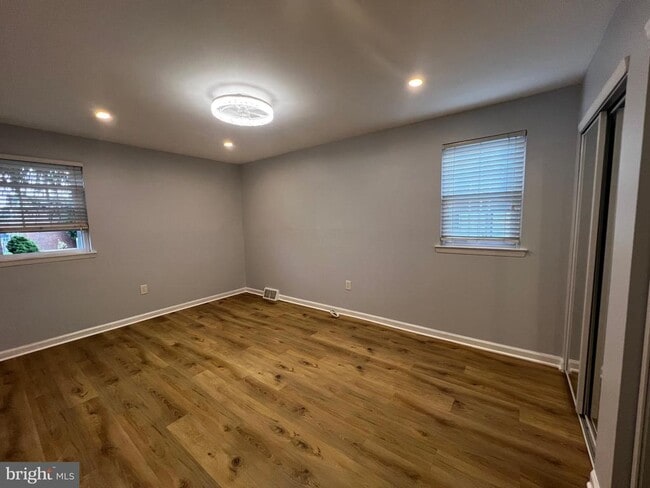 Building Photo - 9911 Lackland Dr
