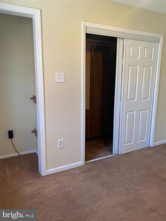 Building Photo - 209 Walnut St