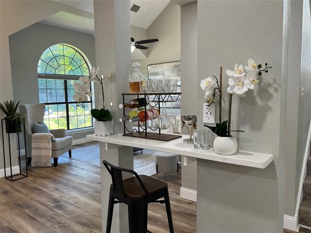 Building Photo - 4313 Kenwood Dr