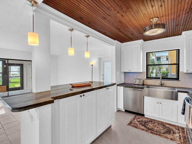 Building Photo - 524 Osprey Dr