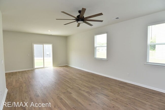 Building Photo - 4 br, 2.5 bath House - 192 Coby Lane