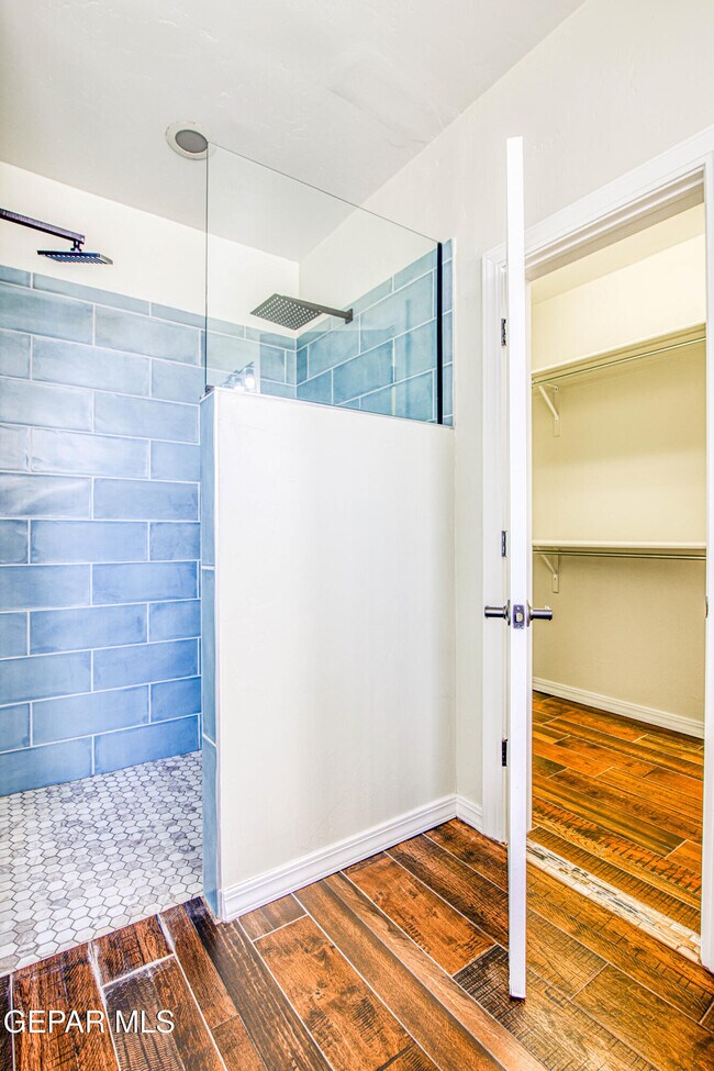 Building Photo - 13401 Emerald Pond Dr