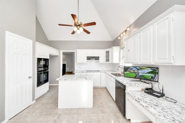 Building Photo - 5723 Whitemills Dr