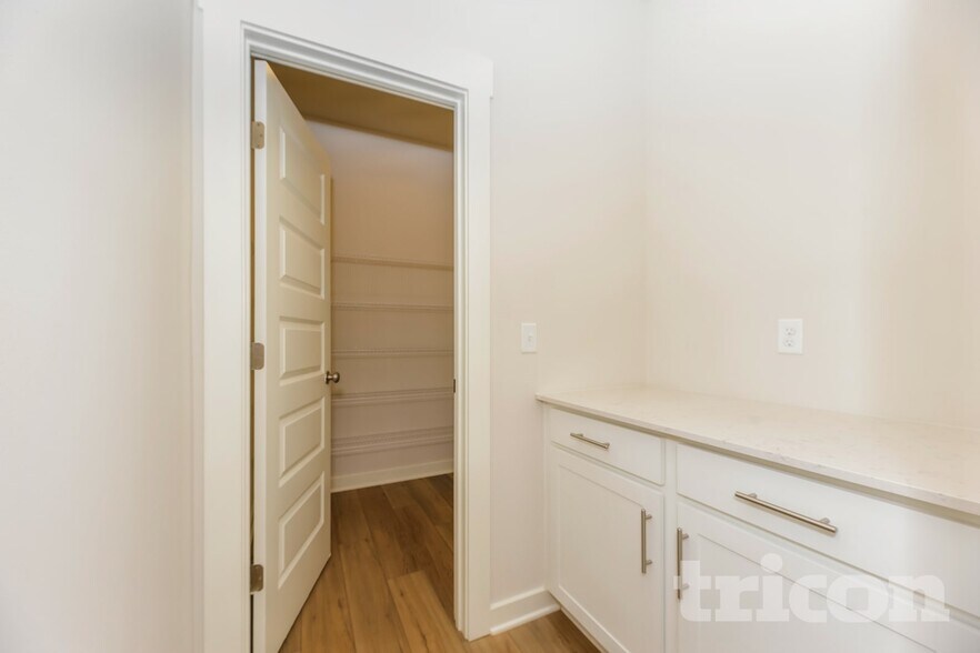 Building Photo - 6319 Trace Point Ct