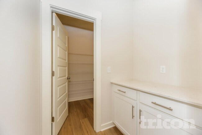 Building Photo - 6315 Trace Point Ct