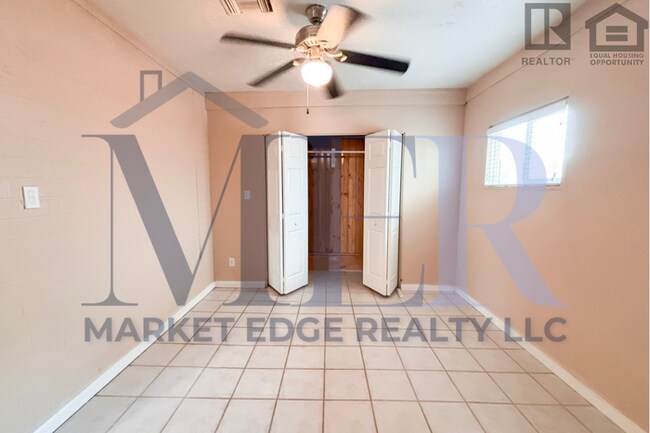 Building Photo - 3Bed/2Bath House in Central Scottsdale! $1...