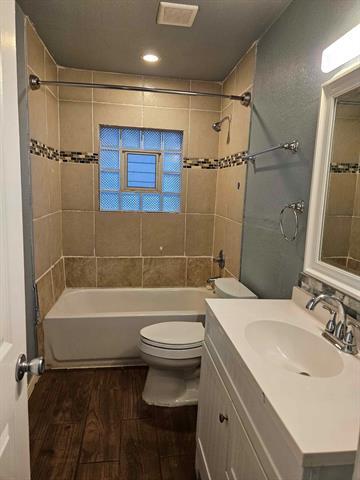 Building Photo - 808 McCurry Ave