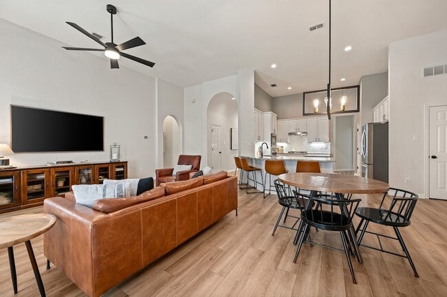 Building Photo - 2819 Countryside Trail