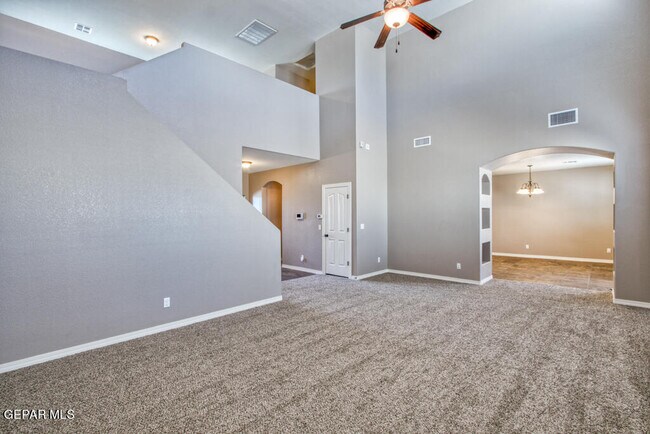 Building Photo - 221 S Stoneside Dr