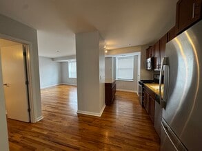 Building Photo - 1337 W Fargo Ave