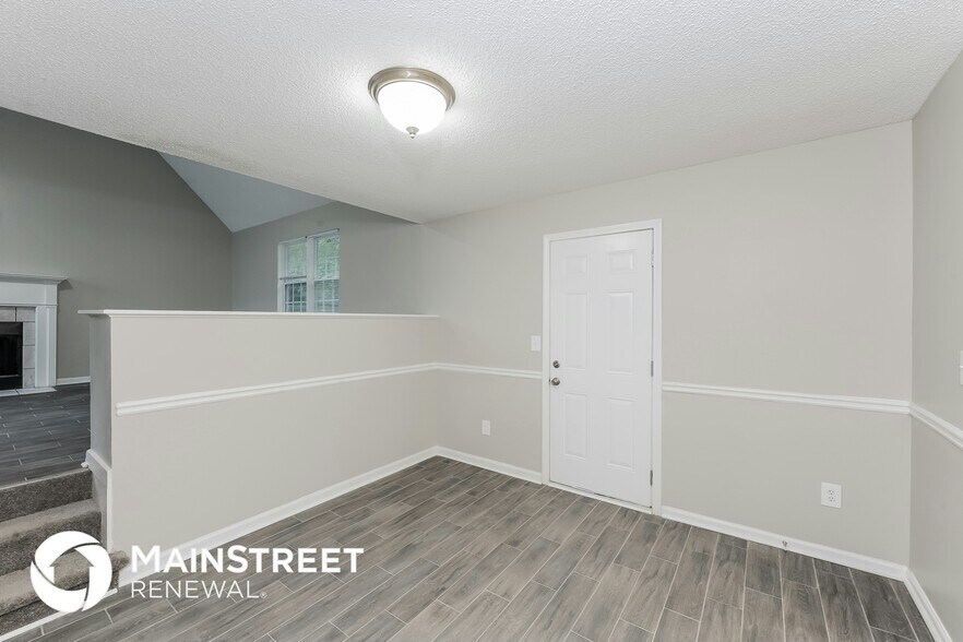 Building Photo - 417 Montgomery Pl