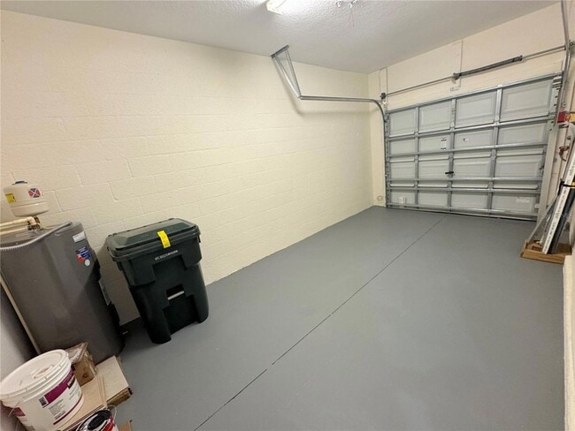 Building Photo - 1390 Grantham Dr