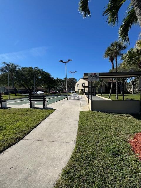 Building Photo - 531 Shady Pine Way