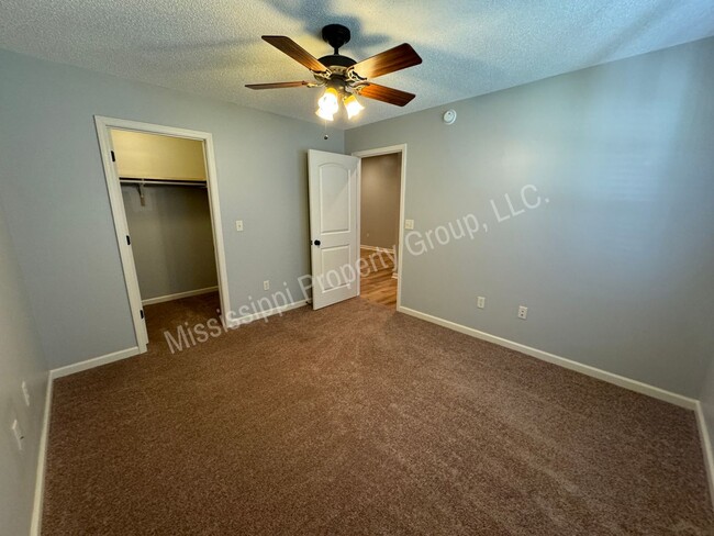 Building Photo - 3BR/2BA For Rent