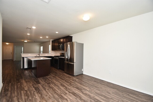 Building Photo - 5010 Brewcastle Ln