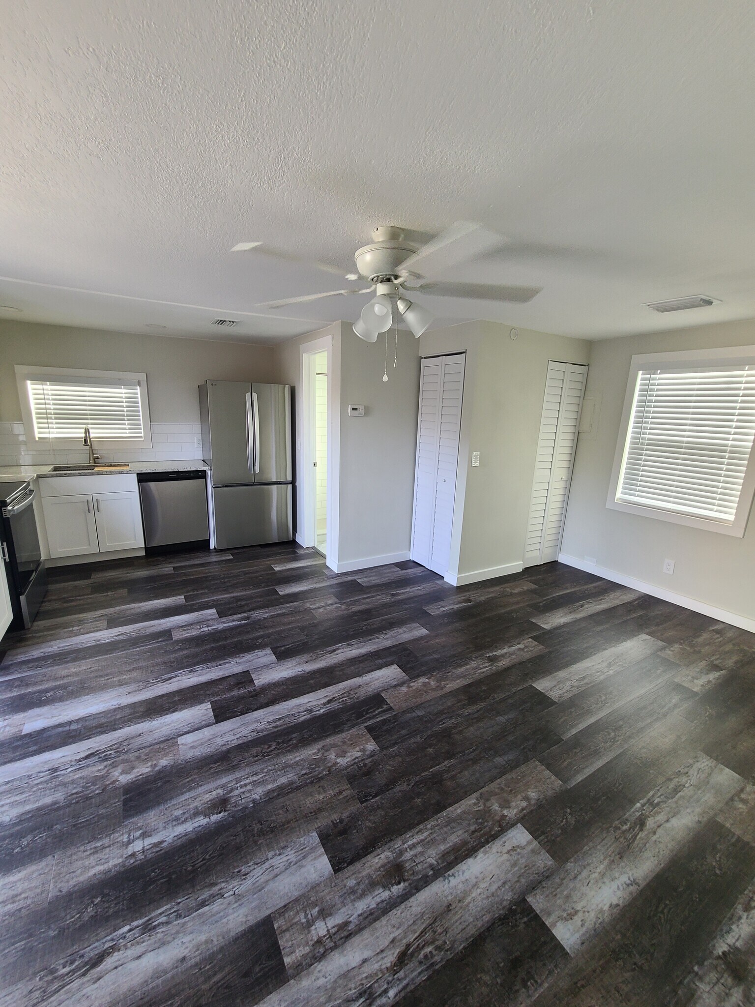 Building Photo - 6204 Pennsylvania Ave