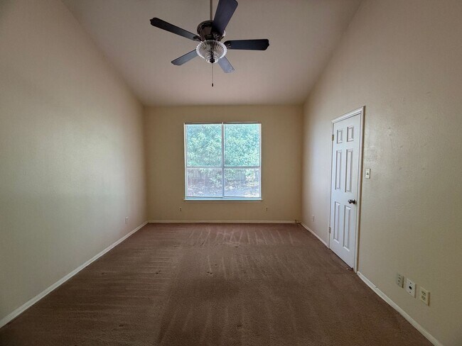 Building Photo - 13123 Burgundy Point