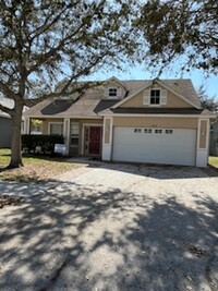 Building Photo - Spacious Land O’ Lakes Single Family Home ...